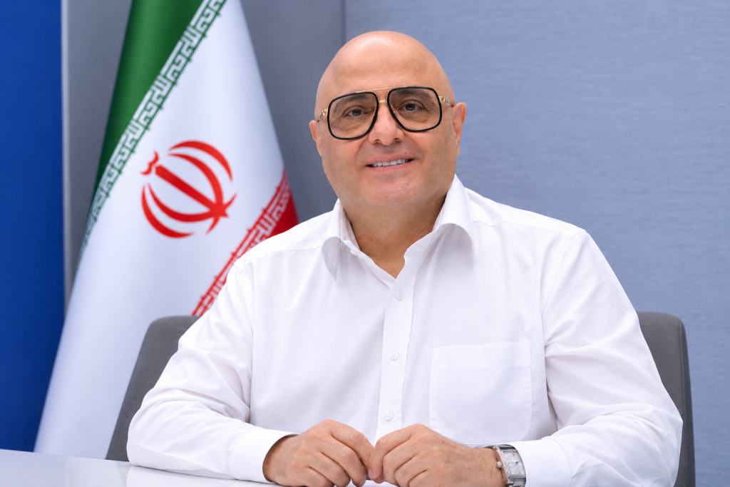 دکتر رضا باقری‌نژاد مدیرعامل هلدینگ مالی و سرمایه‌گذاری پیشرو